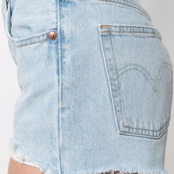 Levi's 501 Jean Shorts Size 27 - Picture 1 of 5